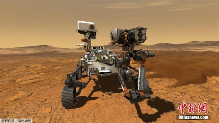 “毅力”号的任务包括寻找可能在火星上存在过的生命迹象、勘察火星的气候和地质特征、收集样本以送回地球、为宇航员登陆火星探路等。美国航天局计划7月或8月发射“毅力”号，如果无法按时发射，下一个发射时机要等到2022年。图为美国宇航局“毅力”号火星车效果图。（资料图）