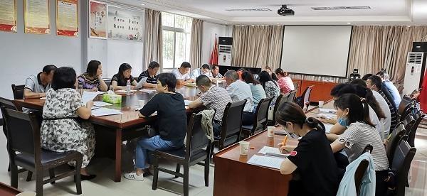襄阳市民政局召开社会工作暨志愿服务工作推进会.jpeg