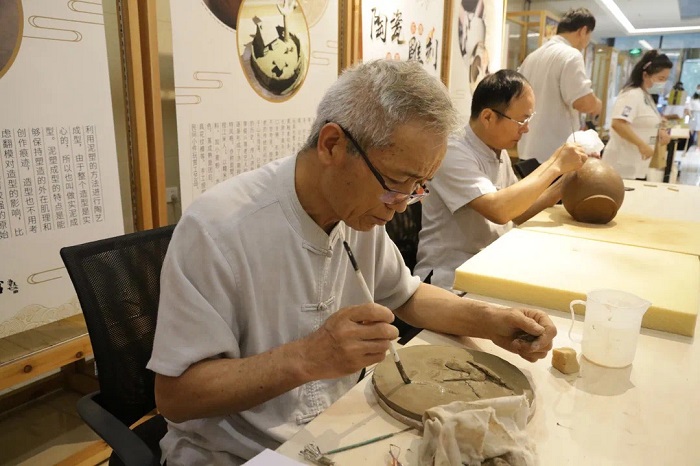 点击进入下一页