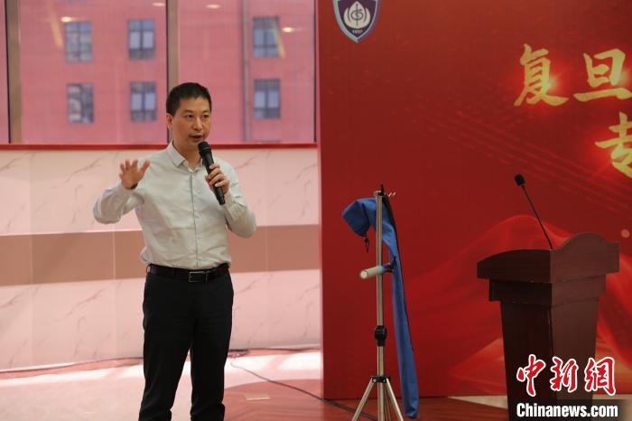 “第一期复旦中山专利沙龙” 请来“天使投资人”。　钟萱 摄