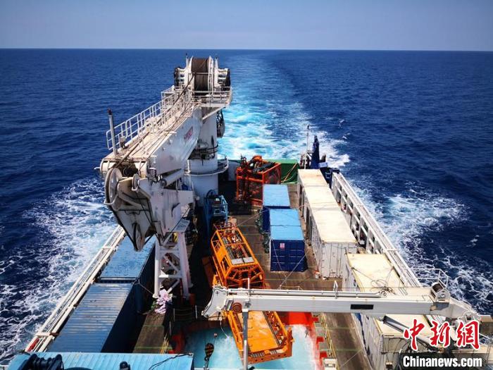 中国“海牛Ⅱ号”海试成功刷新世界深海海底钻机钻探深度