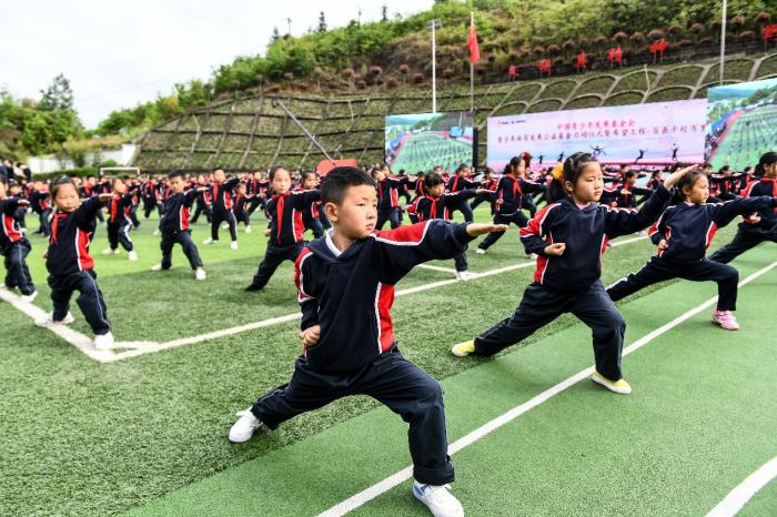 点击进入下一页