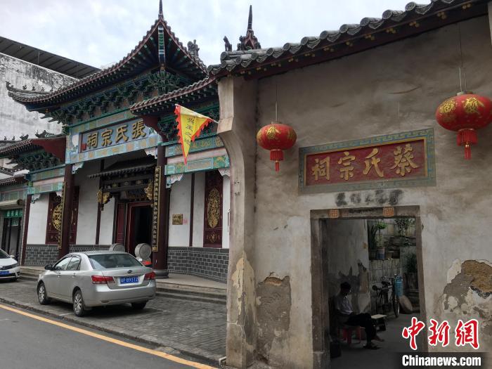 点击进入下一页